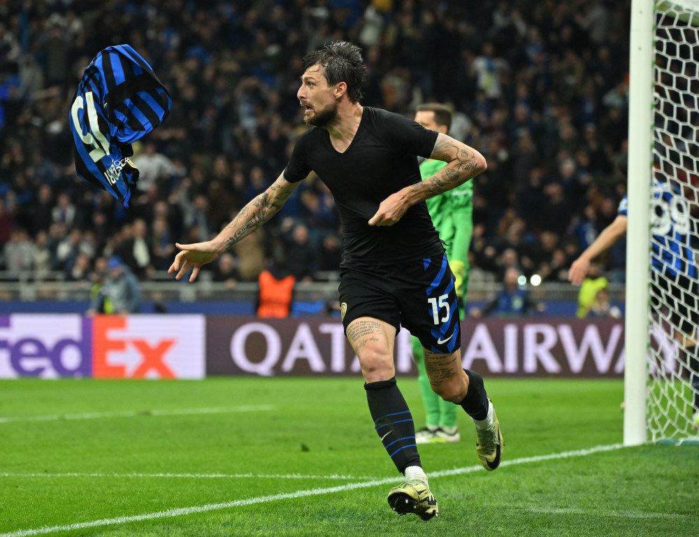 三位选手以 三位选手以