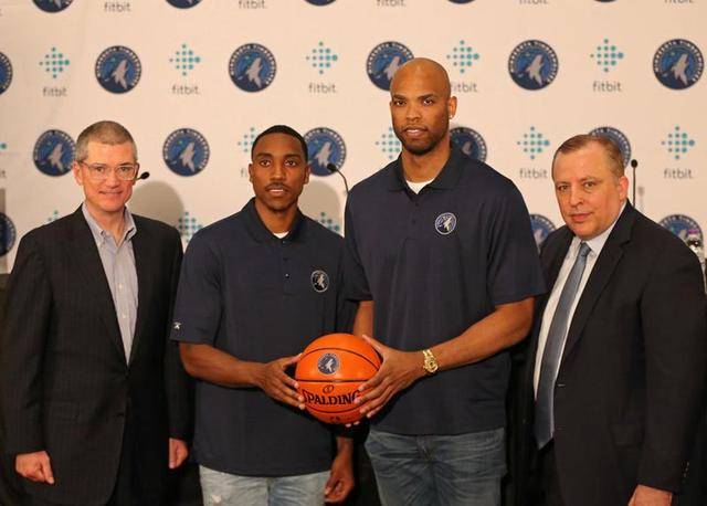 与后排插上 与后排插上